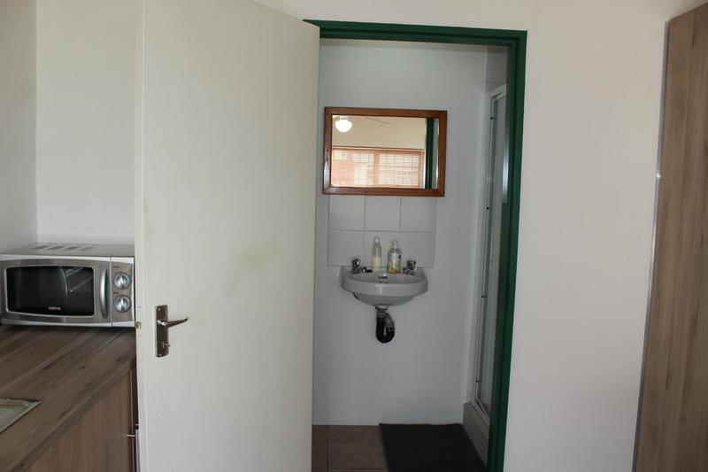 To Let 1 Bedroom Property for Rent in Churchill Estate Western Cape